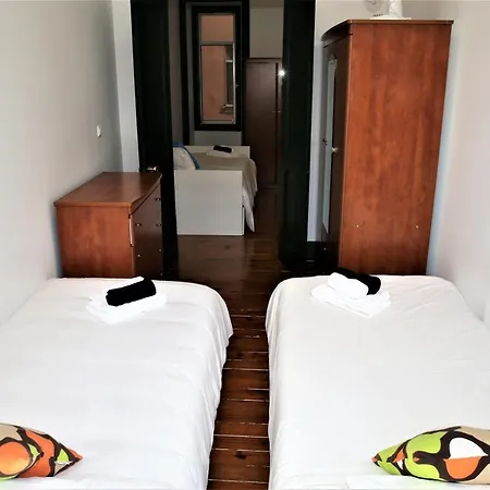 Family Bedroom * Lisbona