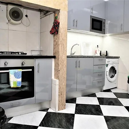 Family Bedroom דירה ליסבון